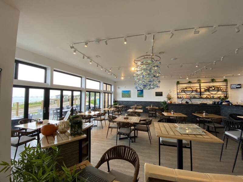 Quarterdeck Restaurant 800x600